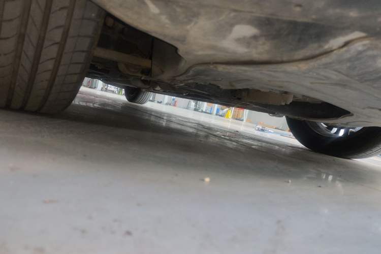 Used Roewe iMAX8 2021 Model 400TGI Exclusive Version for Key Accounts Chassis Front Right