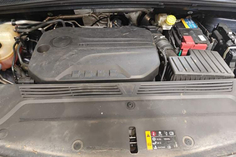 Used Roewe iMAX8 2021 400TGI Supreme Series Prestige Edition Engine Bay