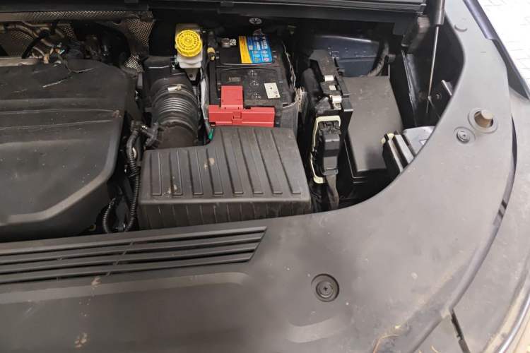 Used Roewe iMAX8 2021 400TGI Supreme Series Prestige Edition Engine Bay Left
