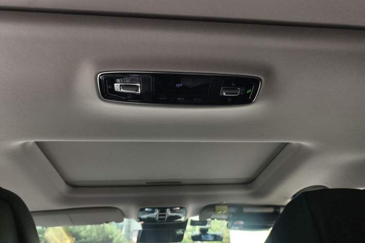 Used Roewe iMAX8 2021 400TGI Supreme Series Prestige Edition Headliner