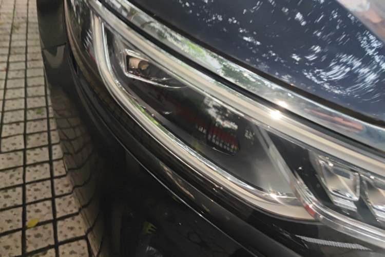Used Roewe iMAX8 2021 400TGI Supreme Series Prestige Edition Right Front Headlight