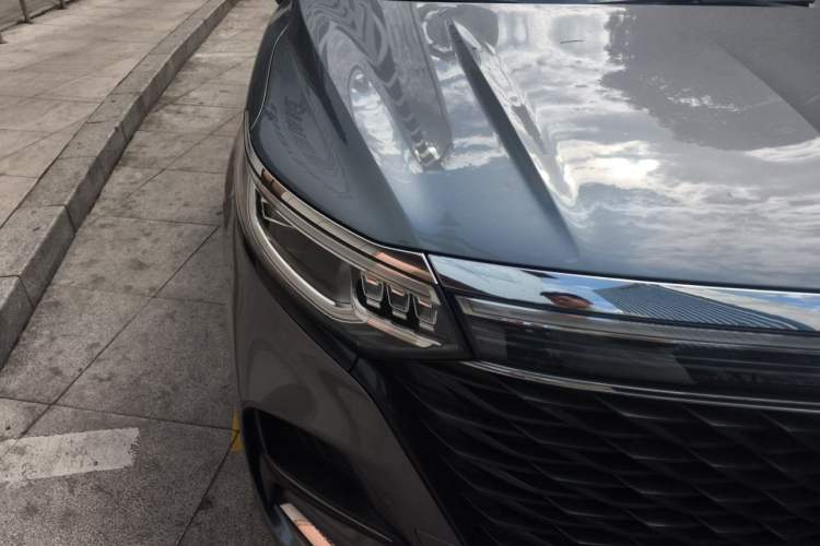Used Roewe iMAX8 2021 400TGI Supreme Series Prestige Edition Right Front Headlight