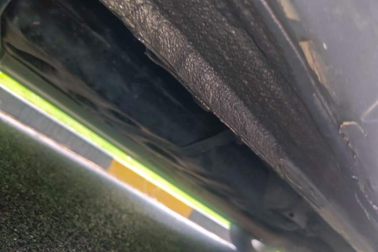 Used Roewe iMAX8 2021 400TGI Supreme Series Lu Zun Edition Chassis Rear Right