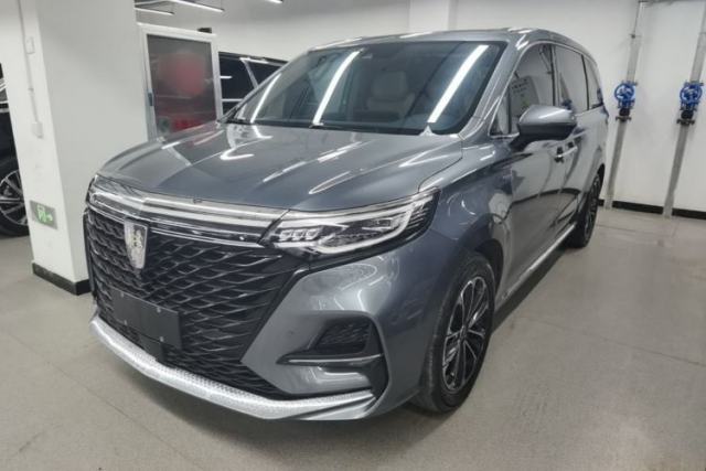Ojetý Roewe iMAX8 2021 400TGI Supreme Series Prestige Edition