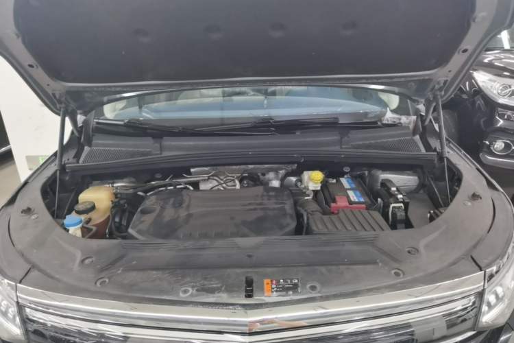 Used Roewe iMAX8 2021 400TGI Supreme Series Prestige Edition Engine Bay