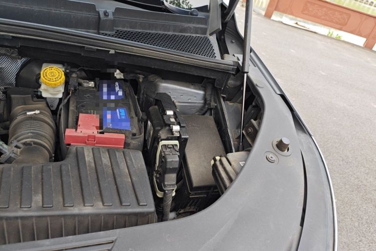 Used Roewe iMAX8 2021 400TGI Supreme Series Prestige Edition Engine Bay Left