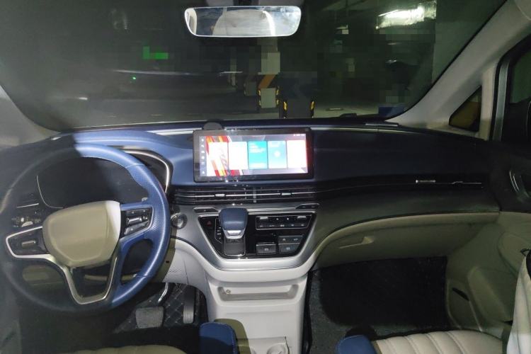 Used Roewe iMAX8 2021 400TGI Supreme Series Prestige Edition Interior 2