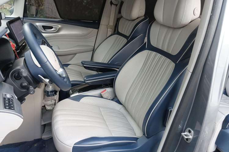 Used Roewe iMAX8 2021 400TGI Supreme Series Ultimate Edition Left Front Seat