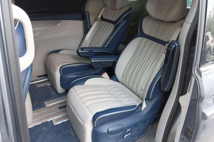 Used Roewe iMAX8 2021 400TGI Supreme Series Ultimate Edition Left Rear Seat