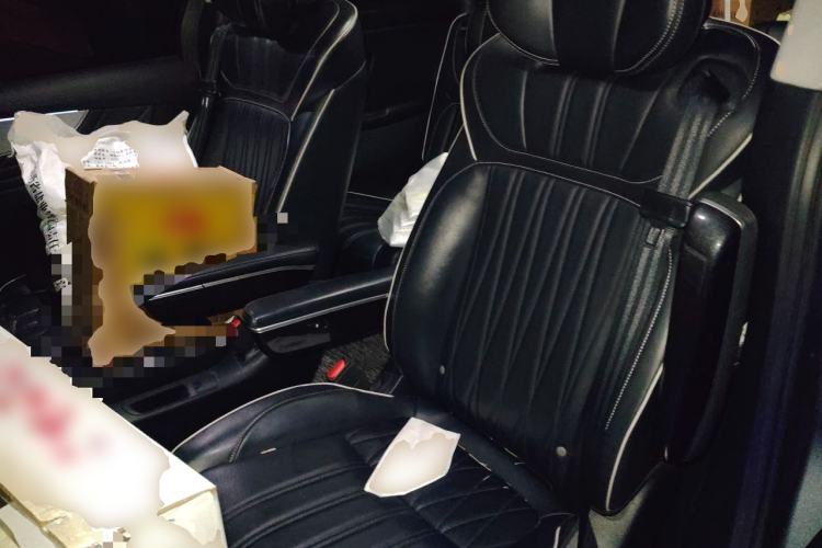 Used Roewe iMAX8 2021 400TGI Supreme Series Lu Zun Edition Left Rear Seat