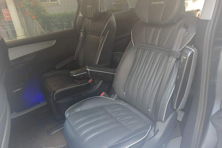 Used Roewe iMAX8 2021 400TGI Supreme Series Lu Zun Edition Left Rear Seat