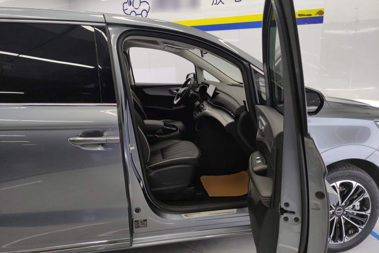 Used Roewe iMAX8 2021 400TGI Flagship Edition Right Front Seat