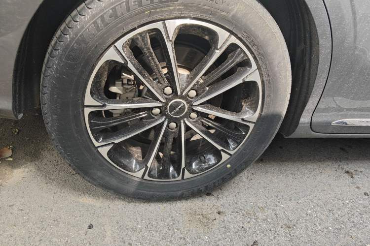 Used Roewe iMAX8 2021 400TGI Supreme Series Ultimate Edition Right Front Wheel Hub
