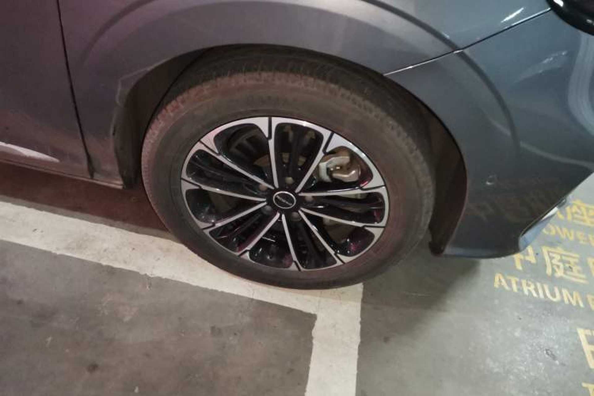 Used Roewe iMAX8 2021 400TGI Supreme Series Ultimate Edition Right Front Wheel Hub