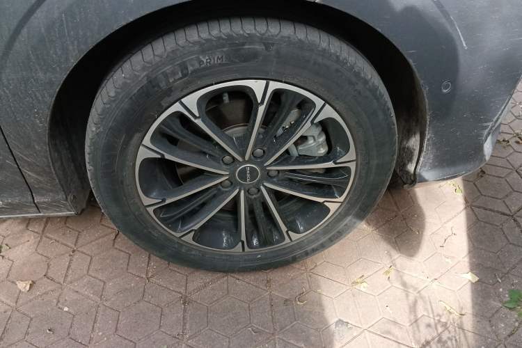 Used Roewe iMAX8 2021 400TGI Supreme Series Ultimate Edition Right Front Wheel Hub