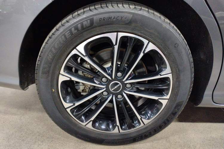 Used Roewe iMAX8 2021 400TGI Supreme Series Ultimate Edition Right Rear Wheel Hub