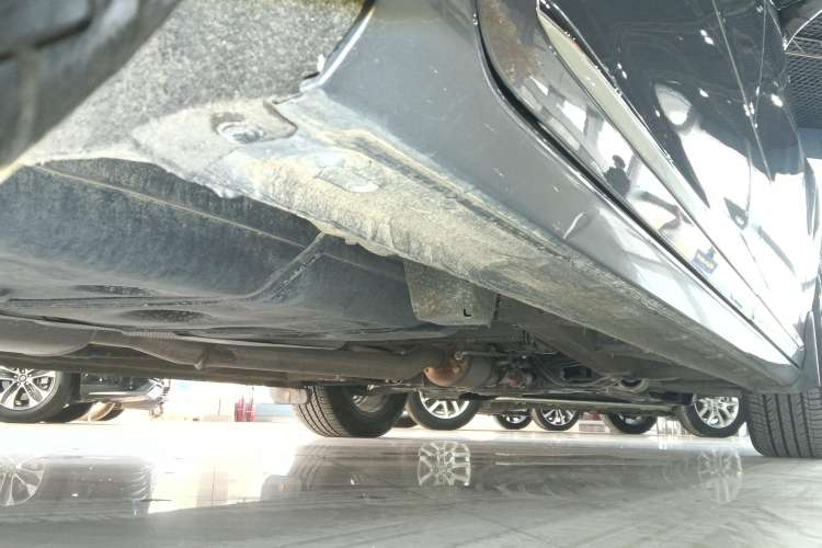 Used Roewe iMAX8 2021 400TGI Flagship Edition Right Side Sill