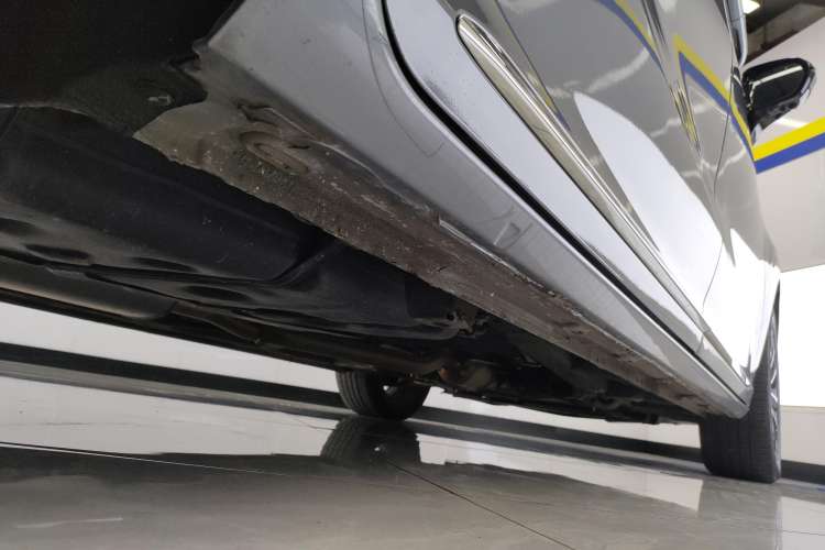 Used Roewe iMAX8 2021 400TGI Flagship Edition Right Side Sill