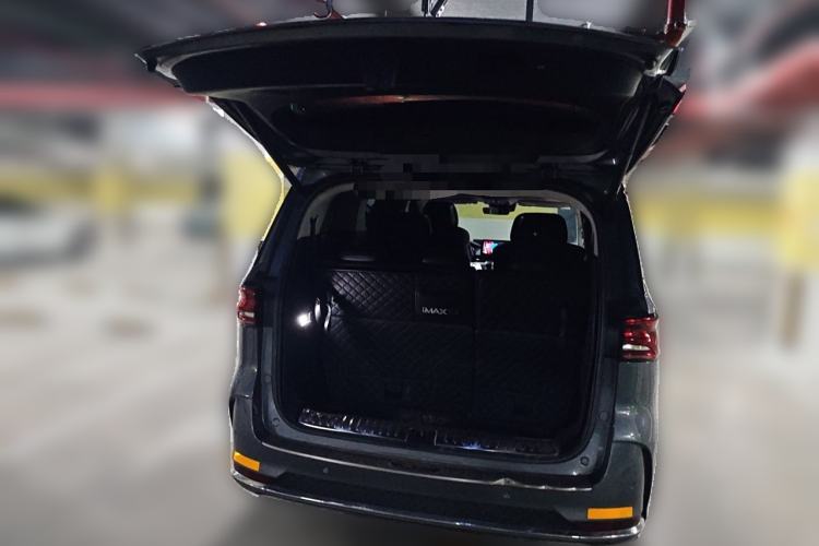 Used Roewe iMAX8 2021 400TGI Supreme Series Prestige Edition Trunk