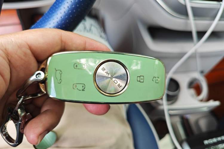 Used Roewe iMAX8 2021 400TGI Supreme Series Prestige Edition Vehicle Key