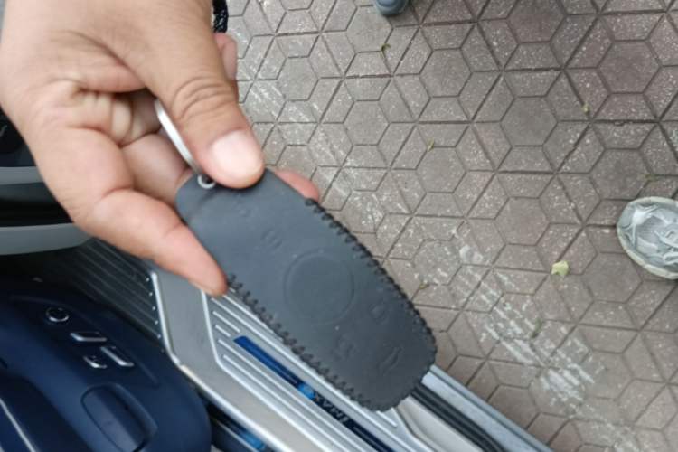 Used Roewe iMAX8 2021 400TGI Supreme Series Ultimate Edition Vehicle Key