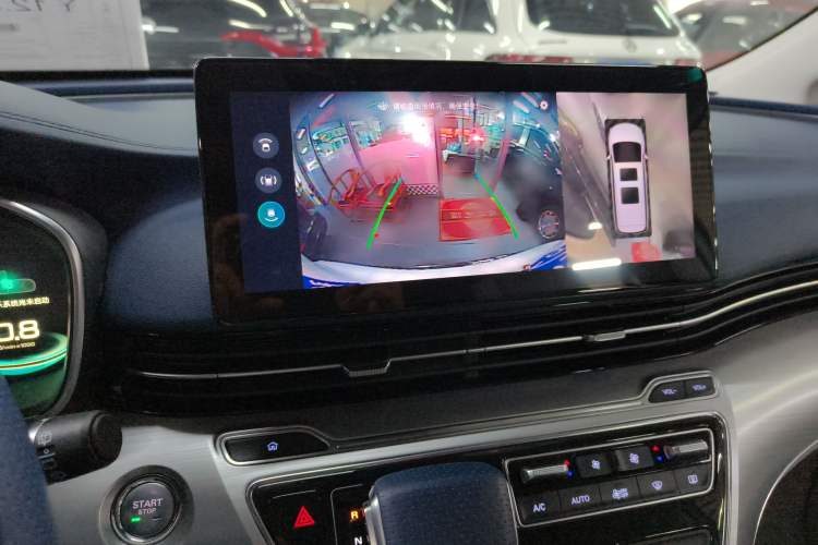 Used Roewe iMAX8 2021 400TGI Supreme Series Ultimate Edition Audio And AC Panel