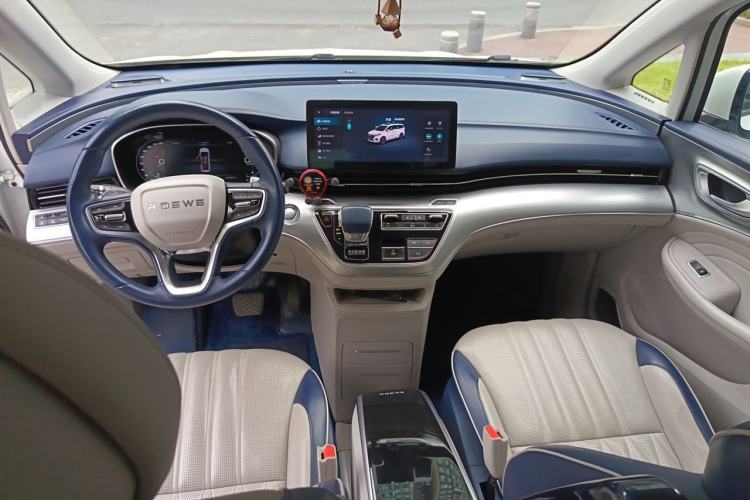 Used Roewe iMAX8 2021 400TGI Supreme Series Prestige Edition Center Console