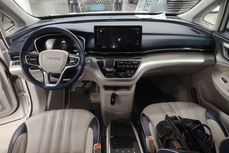 Used Roewe iMAX8 2021 400TGI Supreme Series Ultimate Edition Center Console