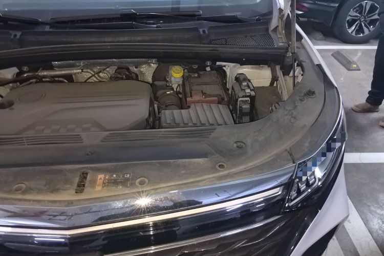 Used Roewe iMAX8 2021 400TGI Supreme Series Prestige Edition Engine Bay Left