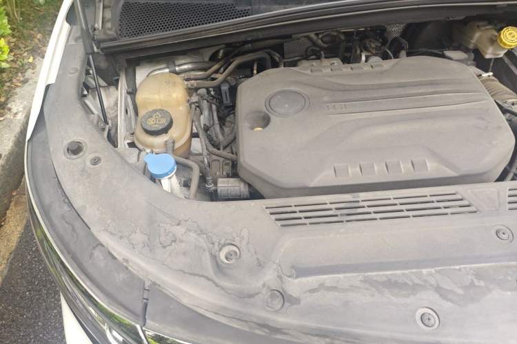 Used Roewe iMAX8 2021 400TGI Supreme Series Ultimate Edition Engine Bay Right