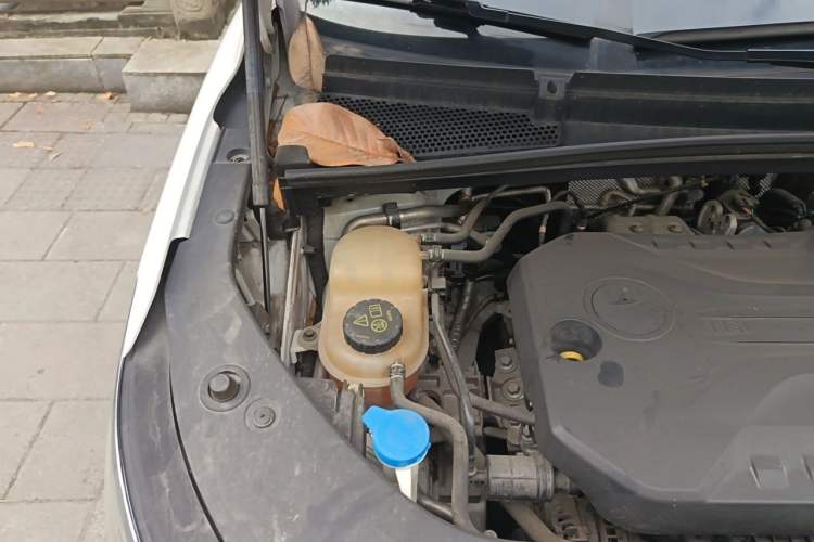 Used Roewe iMAX8 2021 400TGI Supreme Series Prestige Edition Engine Bay Right