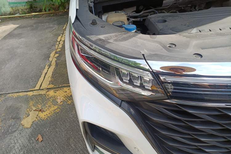 Used Roewe iMAX8 2021 400TGI Supreme Series Ultimate Edition Exterior 1