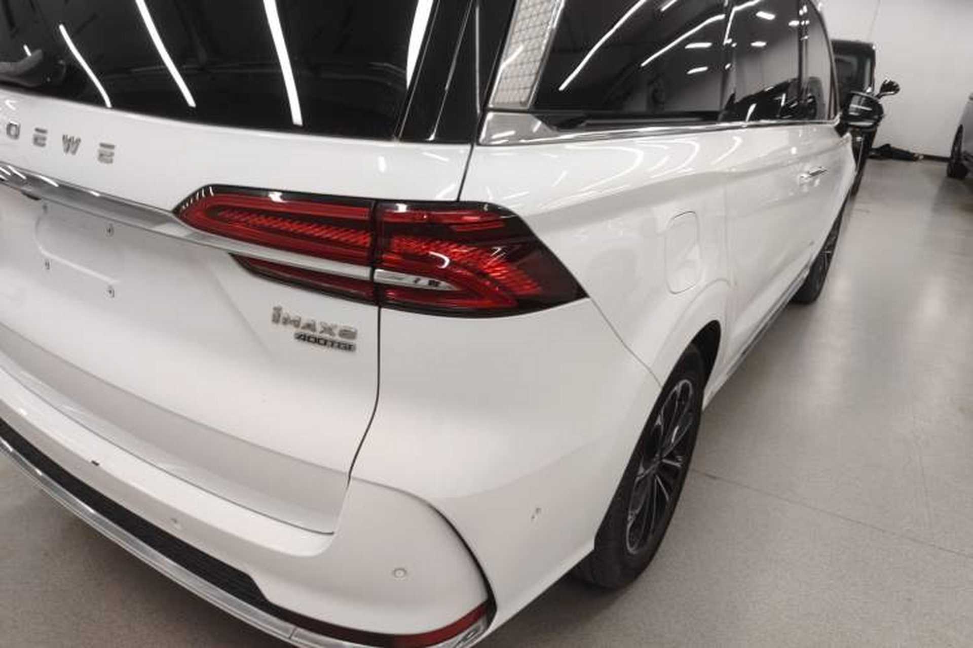 Used Roewe iMAX8 2021 400TGI Supreme Series Ultimate Edition Exterior 3