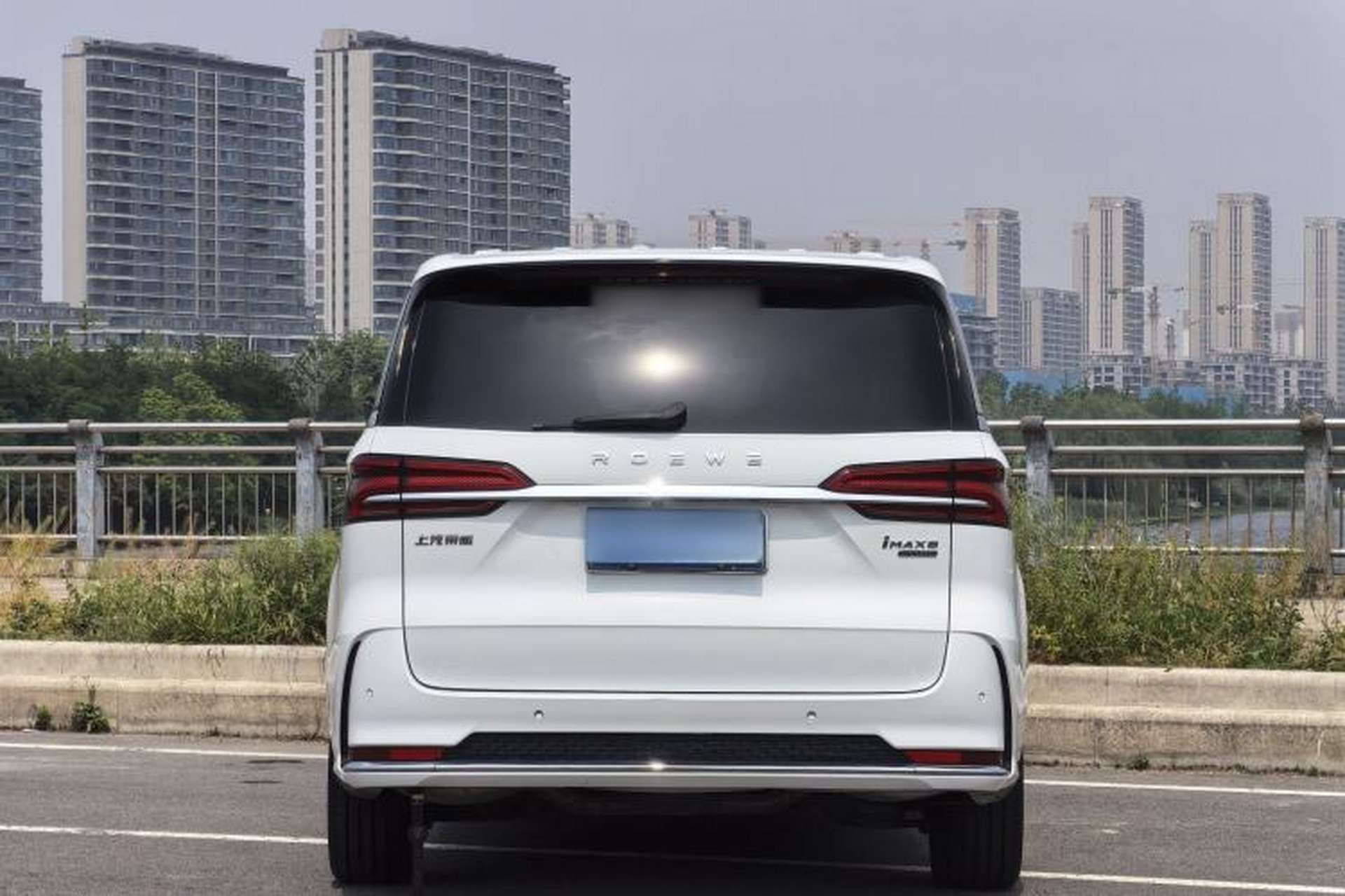 Used Roewe iMAX8 2021 400TGI Supreme Series Prestige Edition Exterior 4