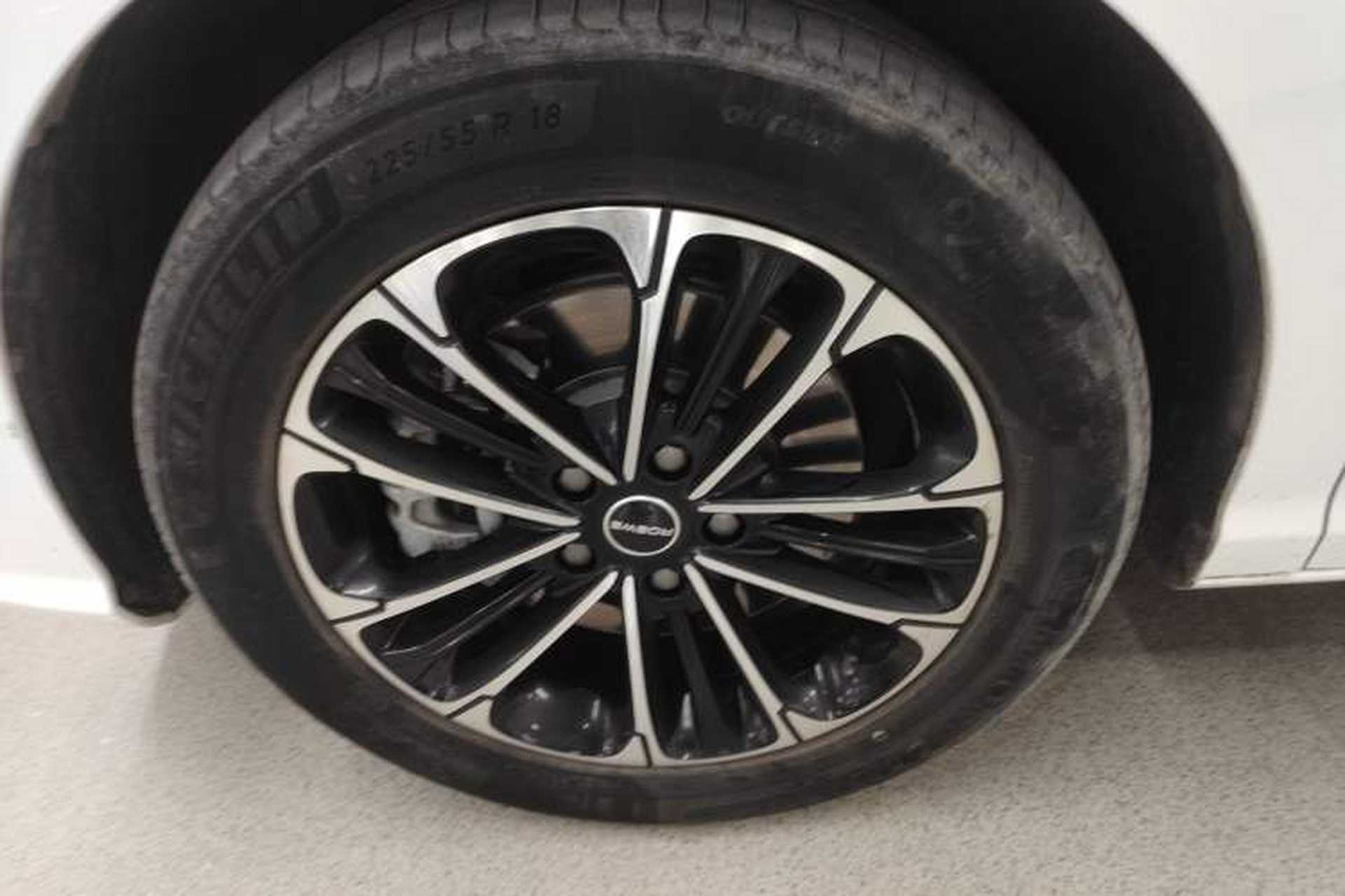 Used Roewe iMAX8 2021 400TGI Supreme Series Ultimate Edition Exterior 4