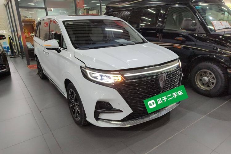 Used Roewe iMAX8 2021 400TGI Supreme Series Ultimate Edition Front Right 45 Deg