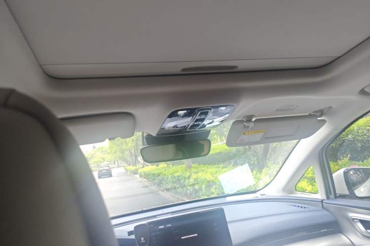 Used Roewe iMAX8 2021 400TGI Supreme Series Ultimate Edition Headliner
