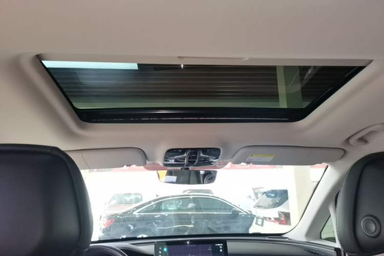 Used Roewe iMAX8 2021 400TGI Supreme Series Lu Zun Edition Headliner
