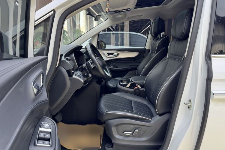 Used Roewe iMAX8 2021 400TGI Flagship Edition Interior 1