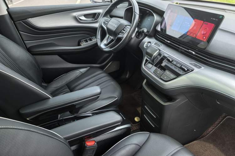 Used Roewe iMAX8 2021 400TGI Supreme Series Prestige Edition Interior 11