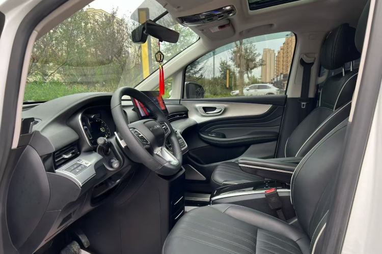 Used Roewe iMAX8 2021 400TGI Supreme Series Lu Zun Edition Interior 2