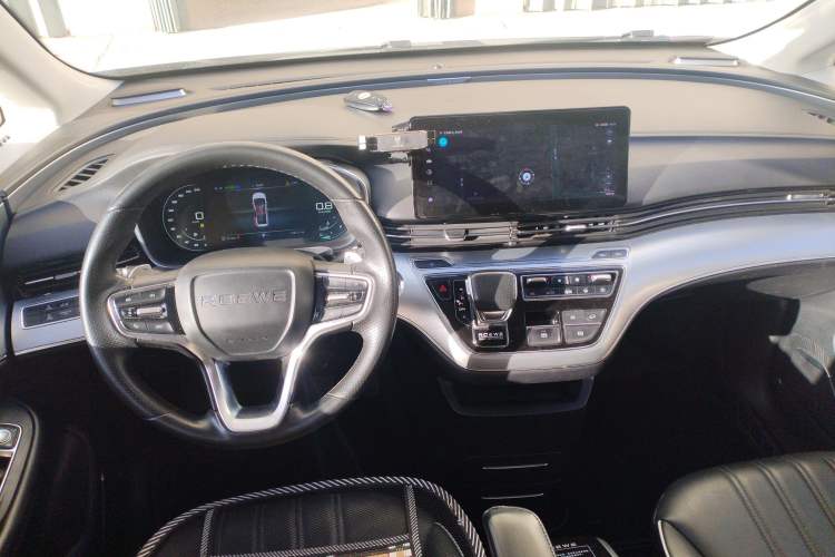 Used Roewe iMAX8 2021 400TGI Supreme Series Lu Zun Edition Interior 2