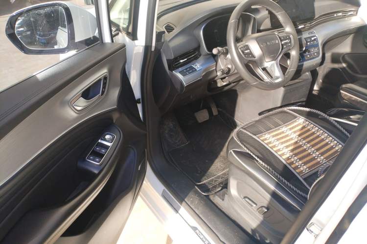 Used Roewe iMAX8 2021 400TGI Supreme Series Lu Zun Edition Interior 3
