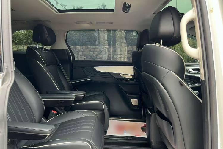 Used Roewe iMAX8 2021 400TGI Supreme Series Lu Zun Edition Interior 5