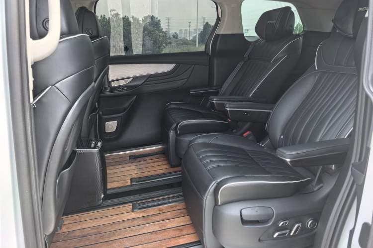 Used Roewe iMAX8 2021 400TGI Supreme Series Prestige Edition Interior 6