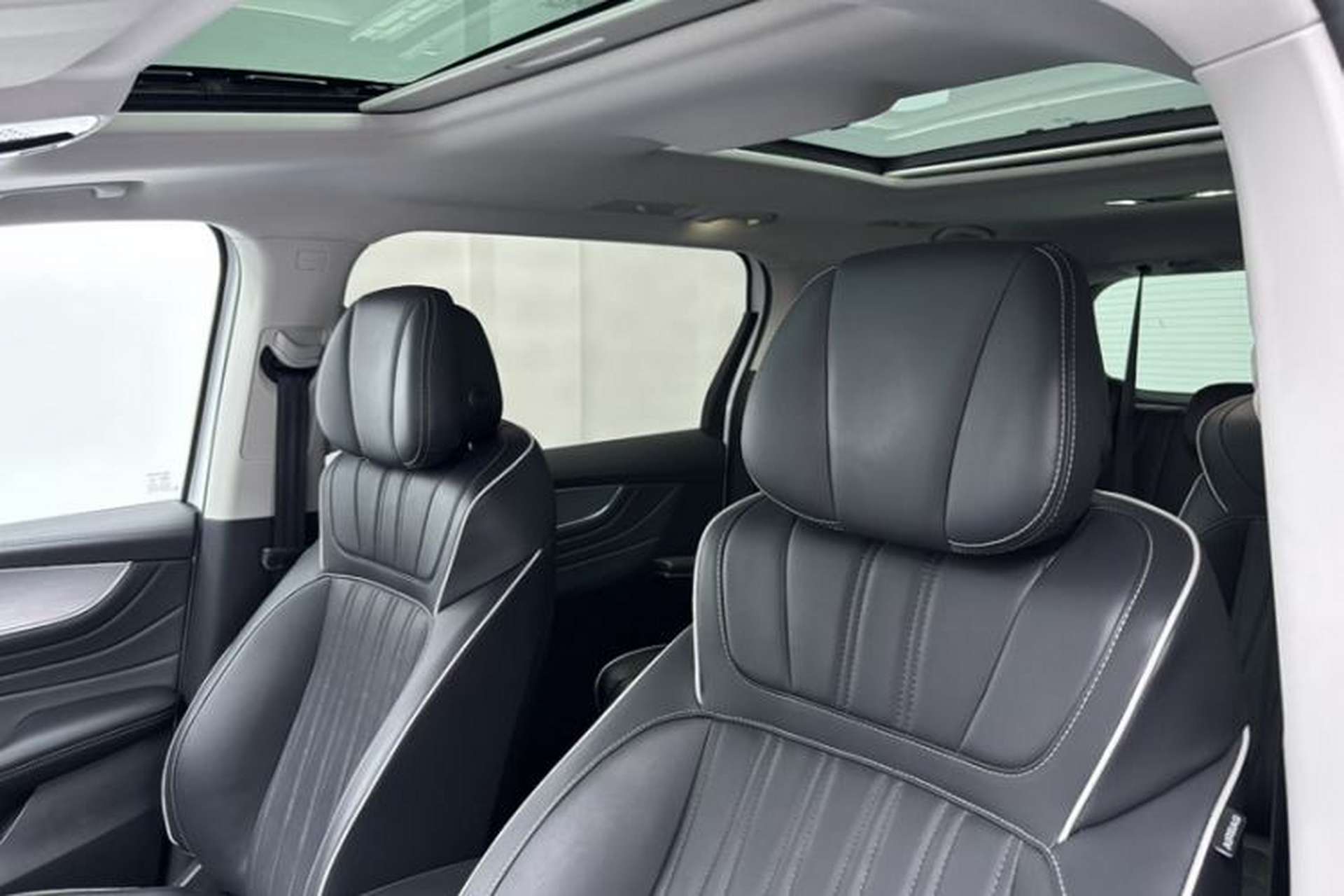 Used Roewe iMAX8 2021 400TGI Flagship Edition Interior 9