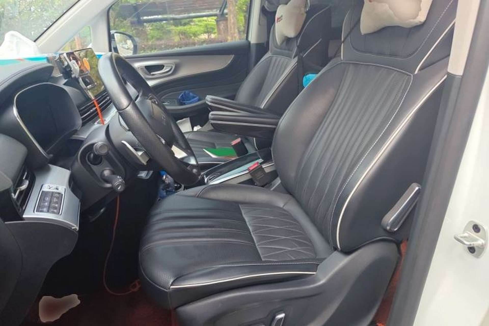 Used Roewe iMAX8 2021 400TGI Supreme Series Prestige Edition Left Front Seat