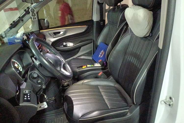 Used Roewe iMAX8 2021 400TGI Supreme Series Lu Zun Edition Left Front Seat