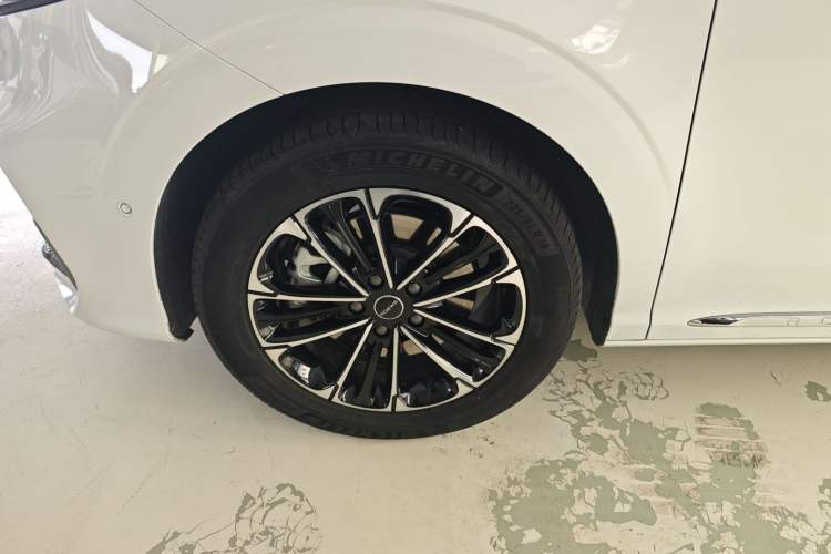Used Roewe iMAX8 2021 400TGI Supreme Series Ultimate Edition Left Front Wheel Hub
