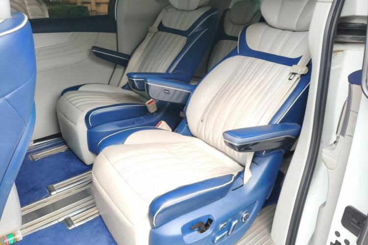 Used Roewe iMAX8 2021 400TGI Supreme Series Prestige Edition Left Rear Seat